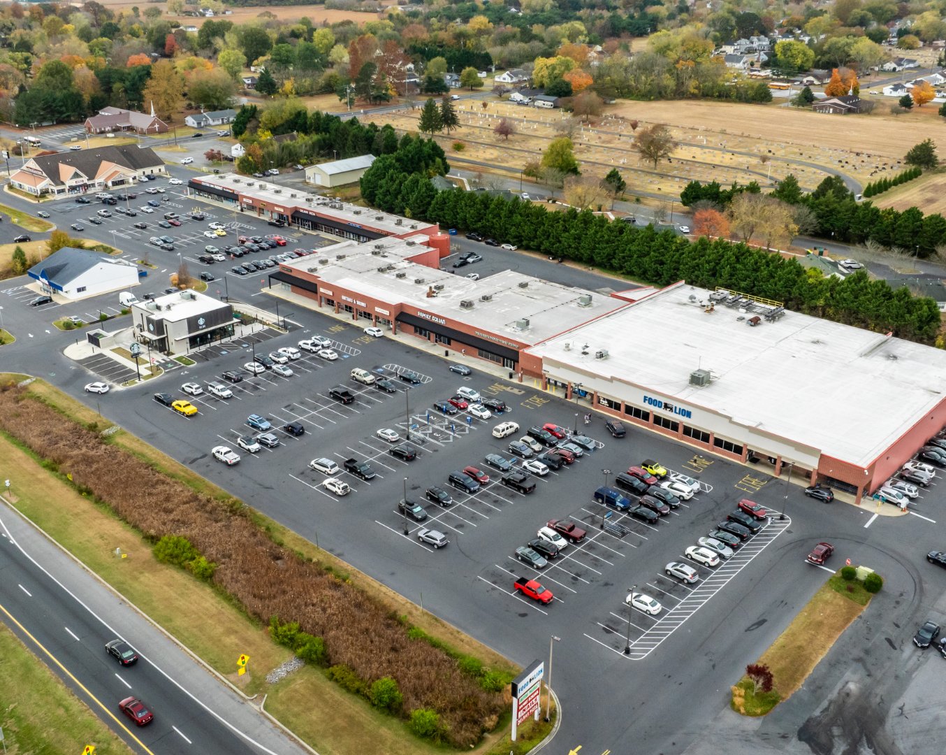 State Line Plaza — Sussex Highway Delmar, DE